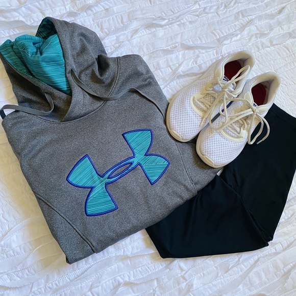 Under Armour Tops - UA Cold Gear Hoodie | XS